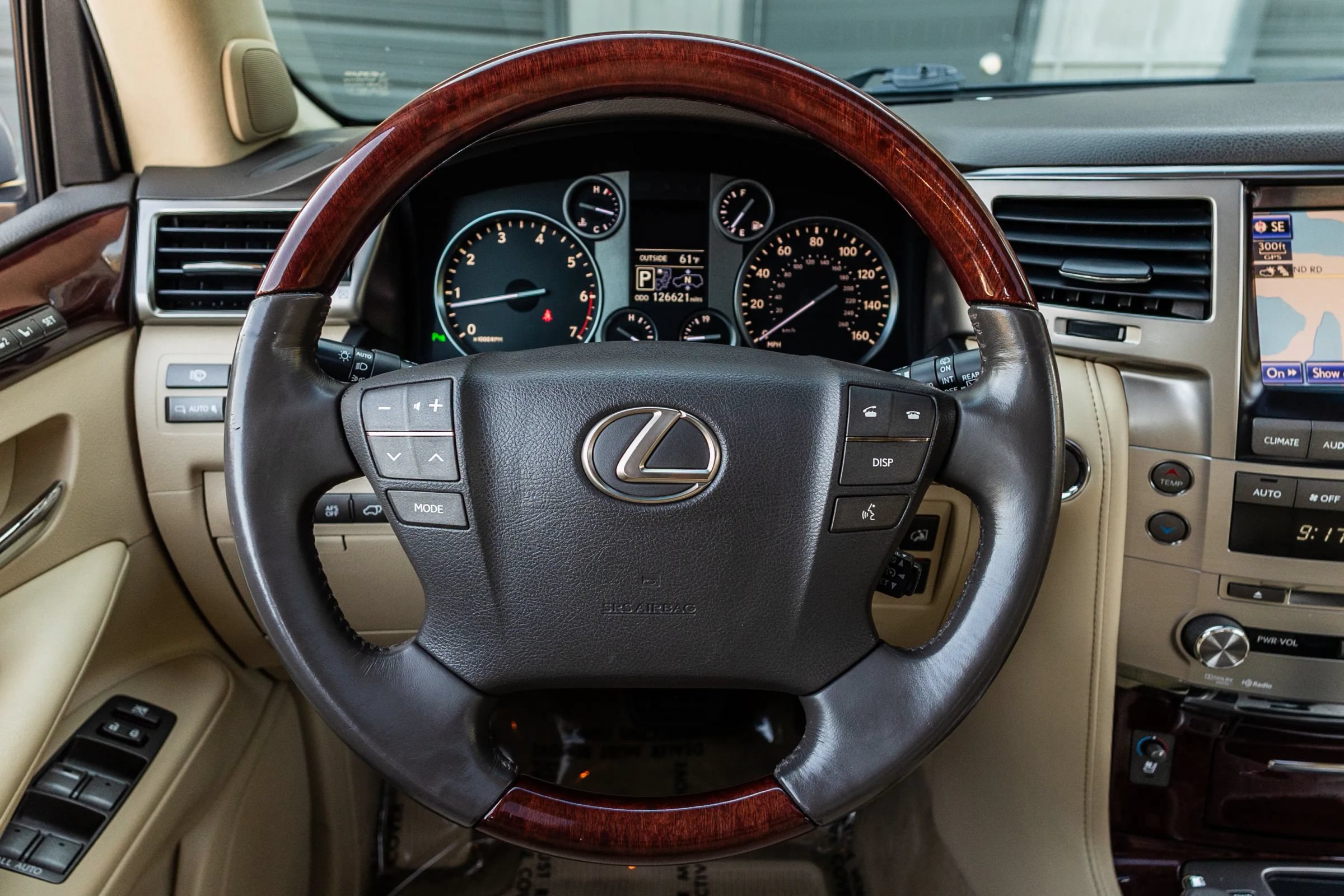 Used 2013 Lexus LX 570 4WD image 16