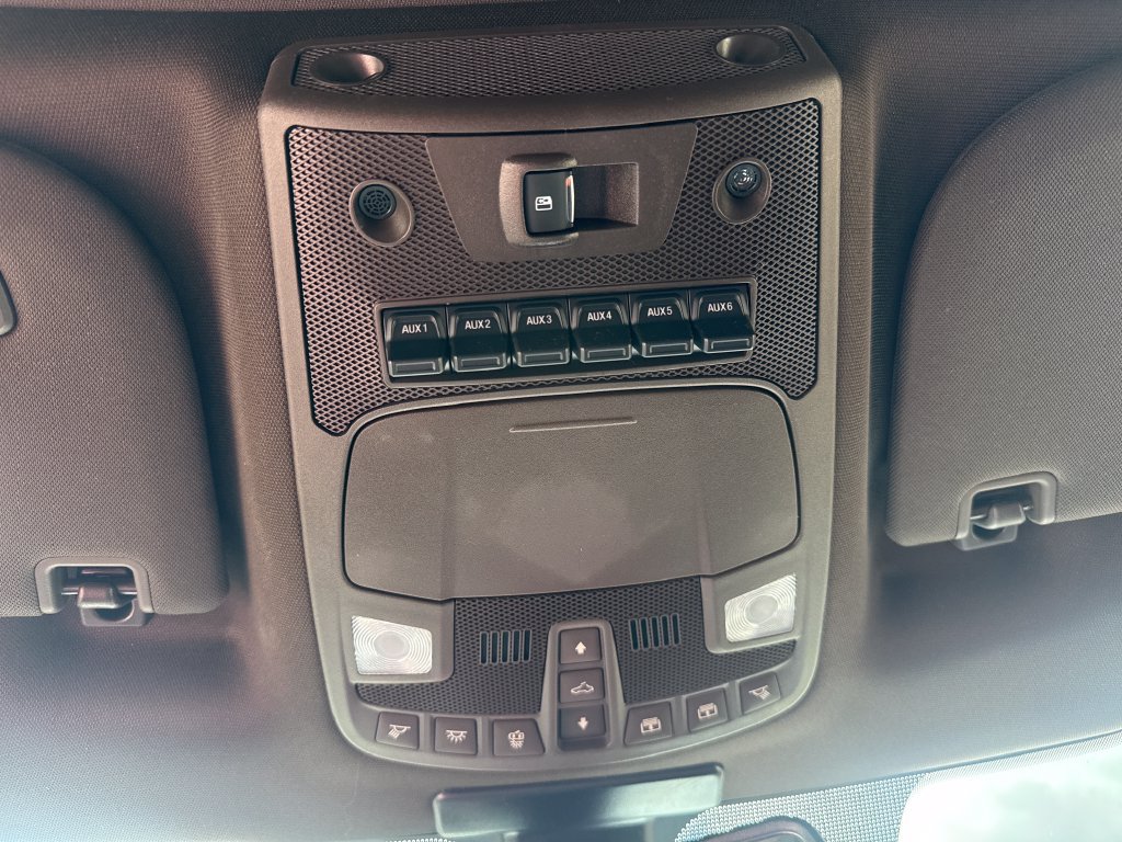 Used 2019 Ford F350 King Ranch w/ King Ranch Ultimate Package AWD/4WD image 18