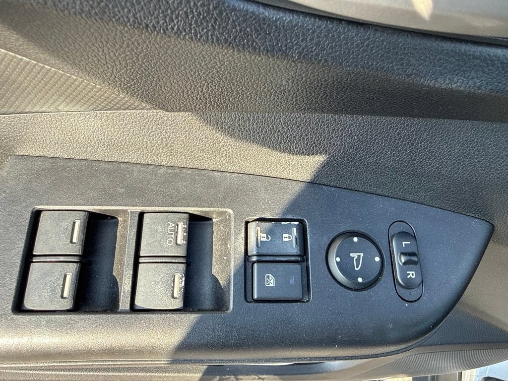 Used 2015 Honda CR-V LX image 16