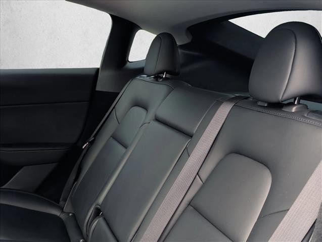 Used 2023 Tesla Model Y Long Range image 18