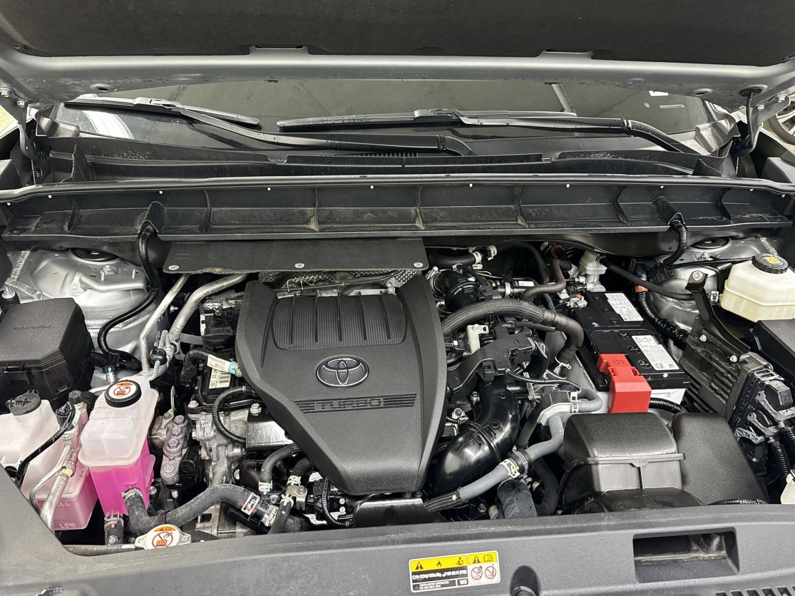 Used 2024 Toyota Highlander XLE image 34