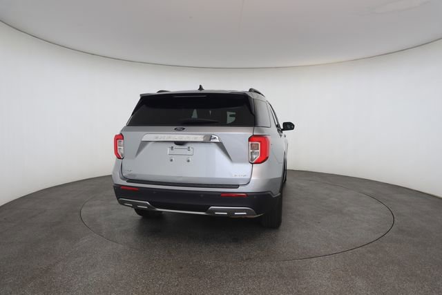 Used 2024 Ford Explorer XLT w/ Equipment Group 202A AWD/4WD image 16