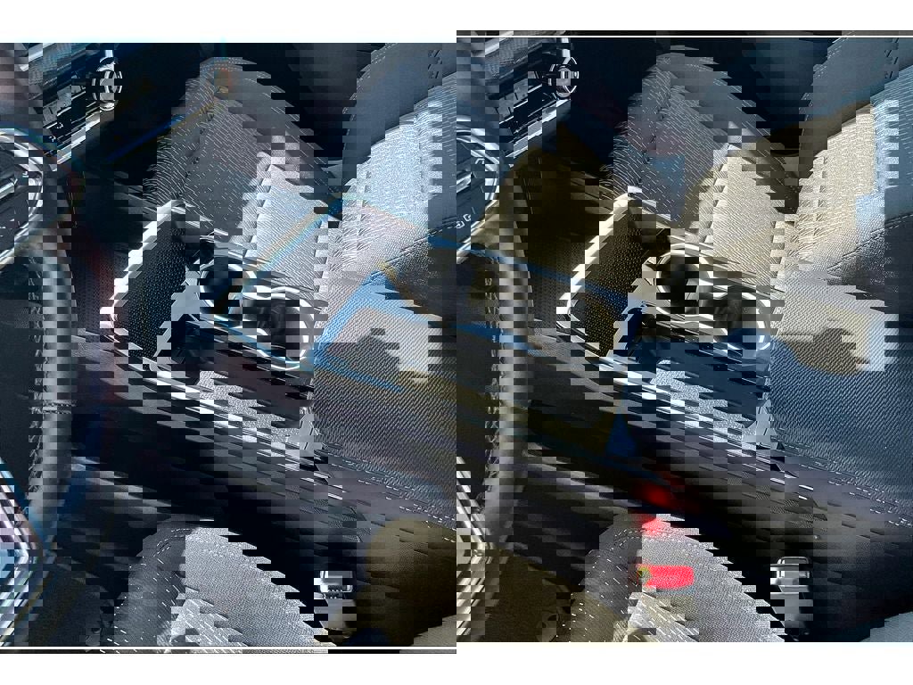 Used 2025 Chevrolet Equinox LT image 17