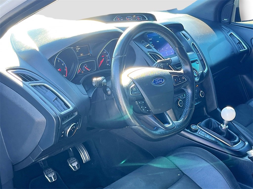 Used 2017 Ford Focus RS image 9