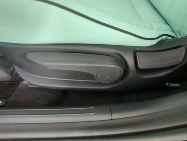 New 2026 Hyundai Elantra Sport FWD image 30