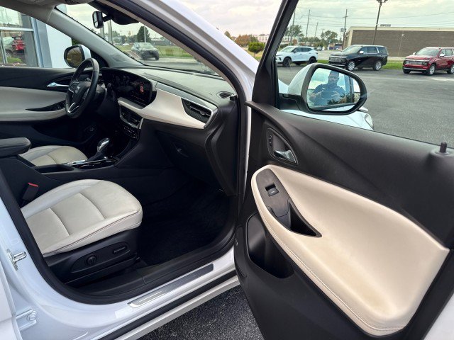 Used 2024 Buick Encore GX Avenir w/ Avenir Convenience Package AWD/4WD image 29