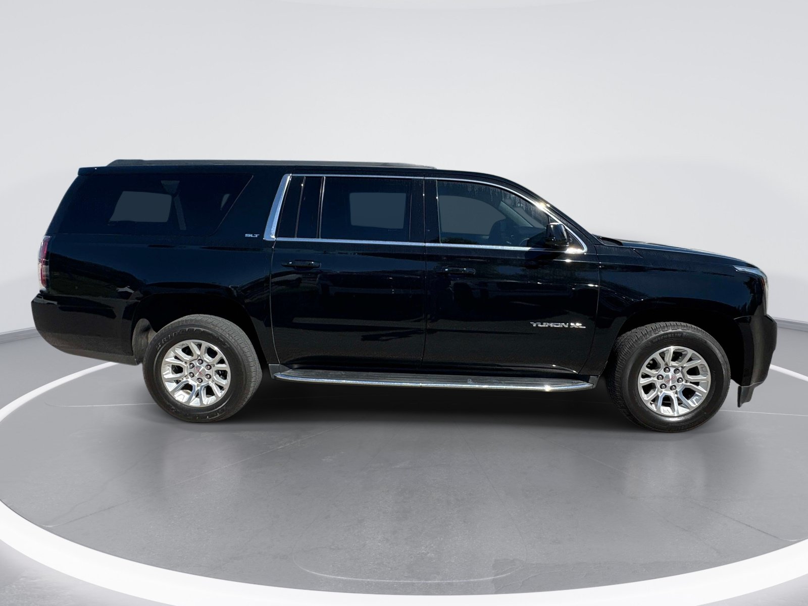 Used 2019 GMC Yukon XL SLT AWD/4WD image 9