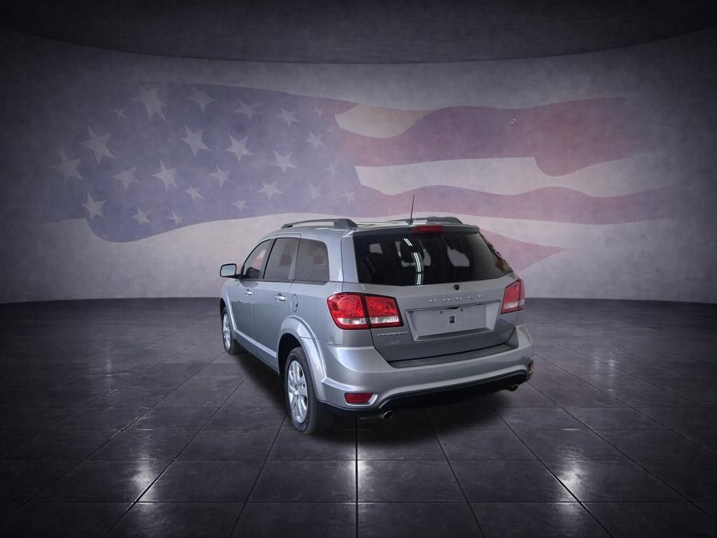 Used 2018 Dodge Journey SXT image 3