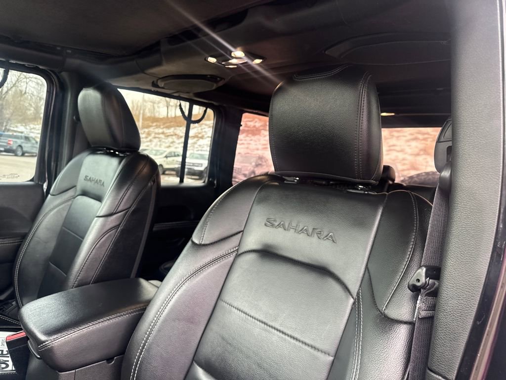 Used 2021 Jeep Wrangler Unlimited Sahara w/ Cold Weather Group image 14
