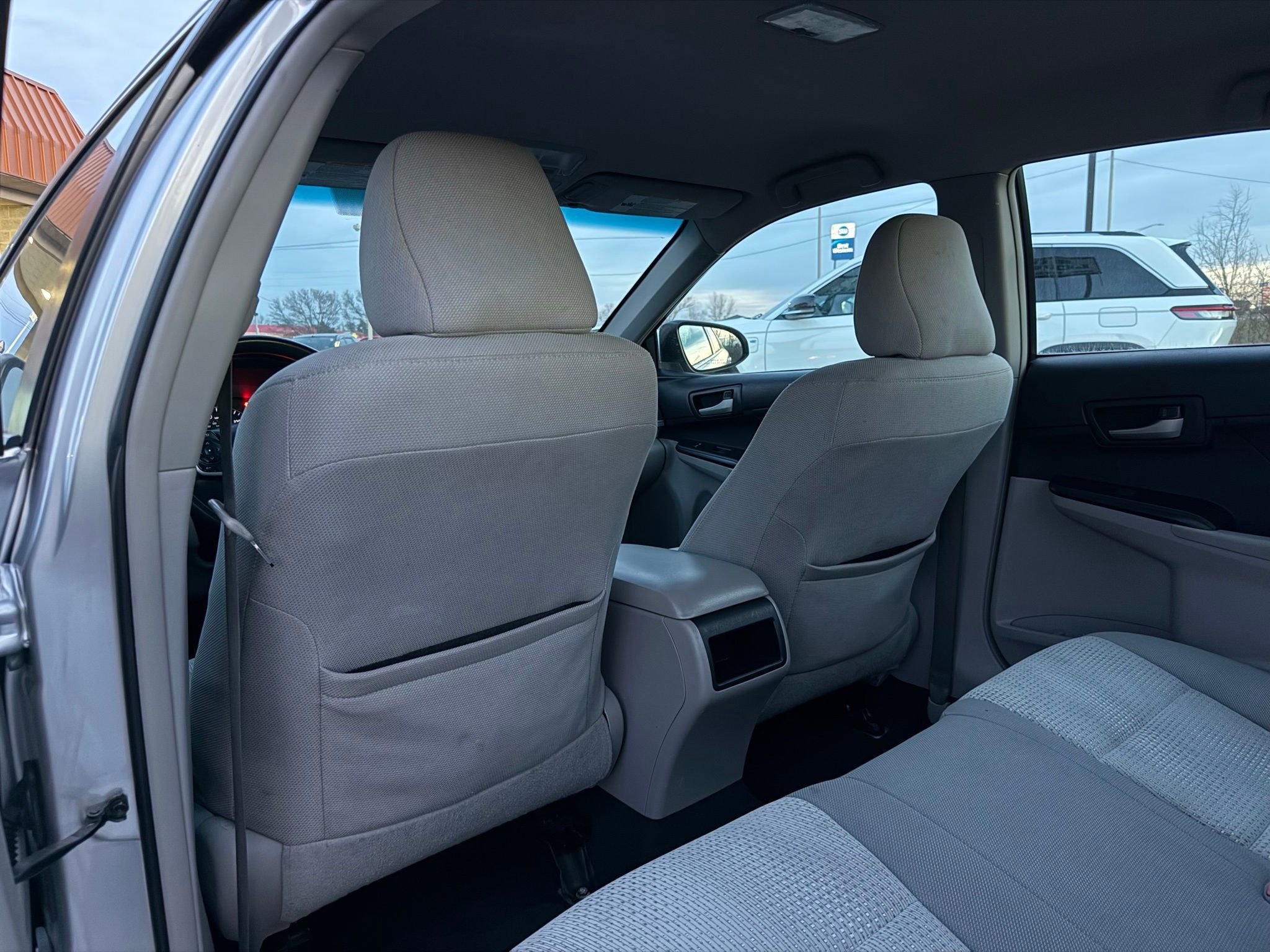 Used 2013 Toyota Camry image 25