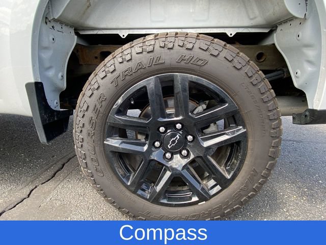 Certified 2022 Chevrolet Silverado 1500 Custom Trail Boss w/ LPO, Dark Essentials Package AWD/4WD image 31