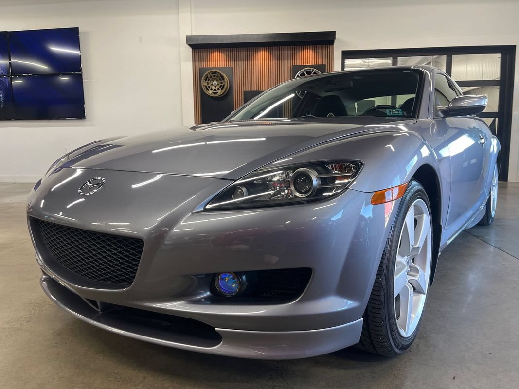Used 2004 MAZDA RX-8 w/ MT Sport Pkg RWD image 2
