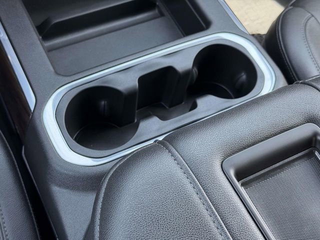 Used 2022 GMC Sierra 1500 SLT w/ SLT Premium Package AWD/4WD image 16