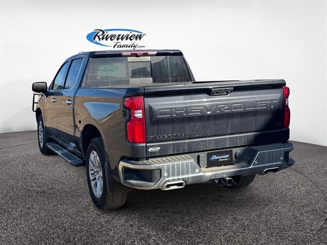 Used 2022 Chevrolet Silverado 1500 LTZ w/ LTZ Premium Package image 3