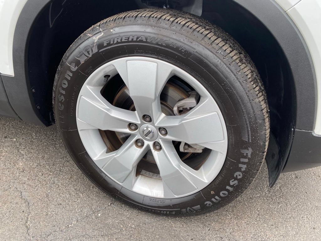 Used 2022 Volvo XC40 T5 Momentum AWD/4WD image 31