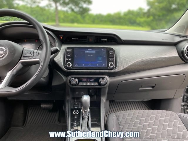 Used 2022 Nissan Kicks SV FWD image 22