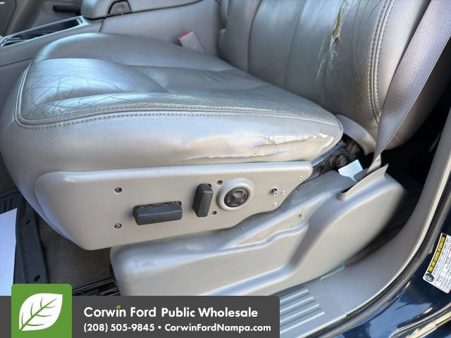 Used 2005 Chevrolet Silverado 2500 LT w/ Heavy-Duty Power Package image 26