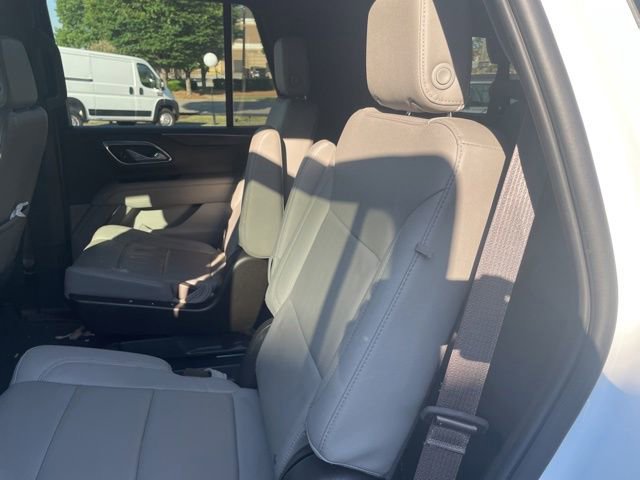 Used 2023 Chevrolet Tahoe LT w/ Luxury Package RWD image 11