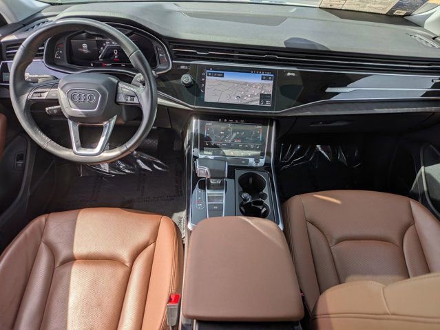 Used 2022 Audi Q8 Premium Plus image 25