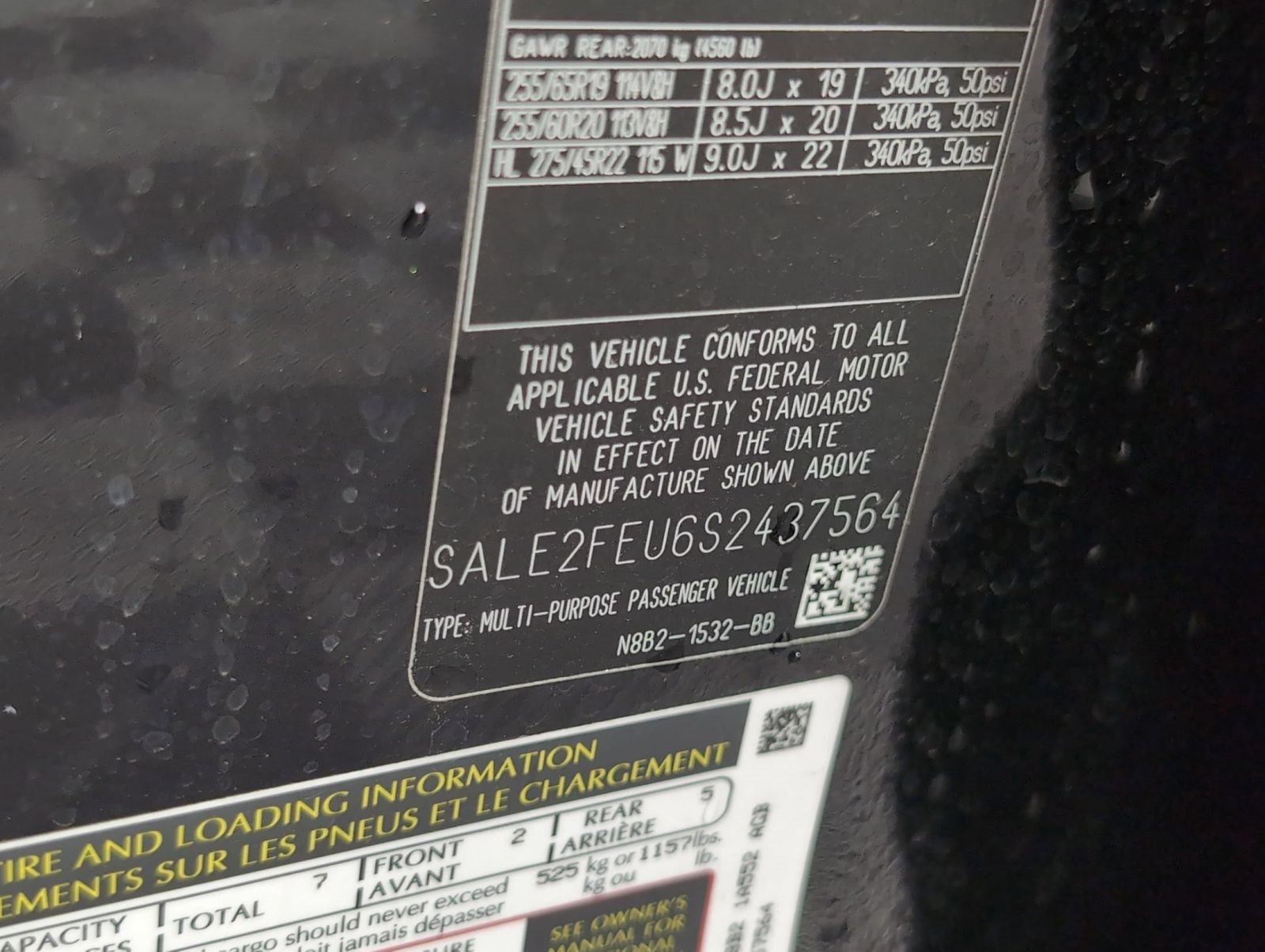 New 2025 Land Rover Defender 130 X-Dynamic SE AWD/4WD image 24
