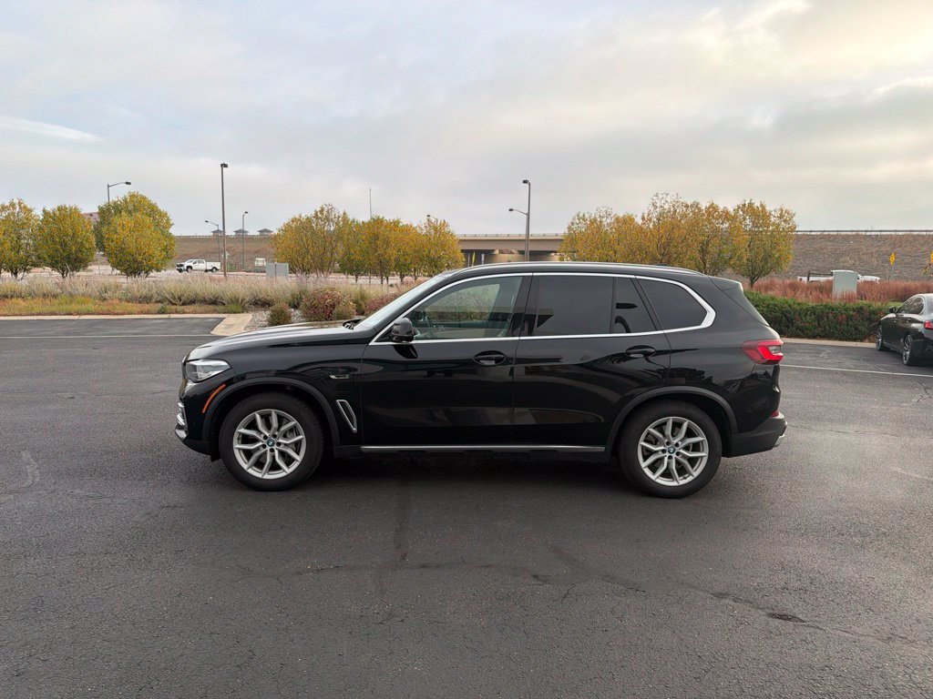 Used 2022 BMW X5 xDrive45e AWD/4WD image 2