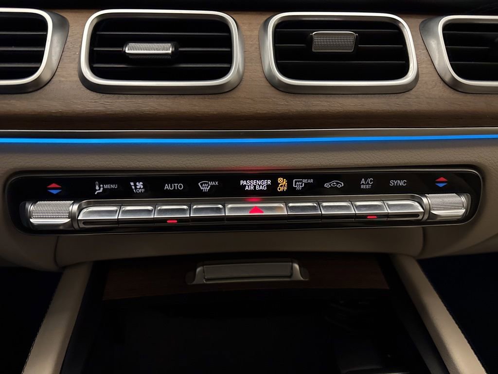 Used 2022 Mercedes-Benz GLS 450 4MATIC image 21