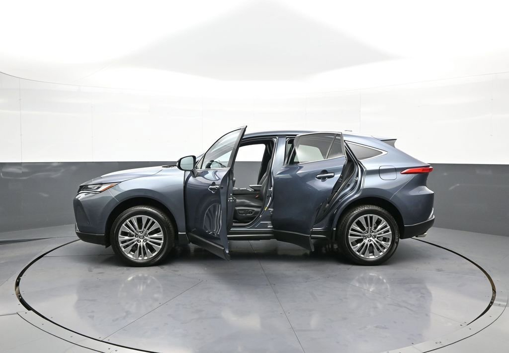Certified 2024 Toyota Venza Limited image 42