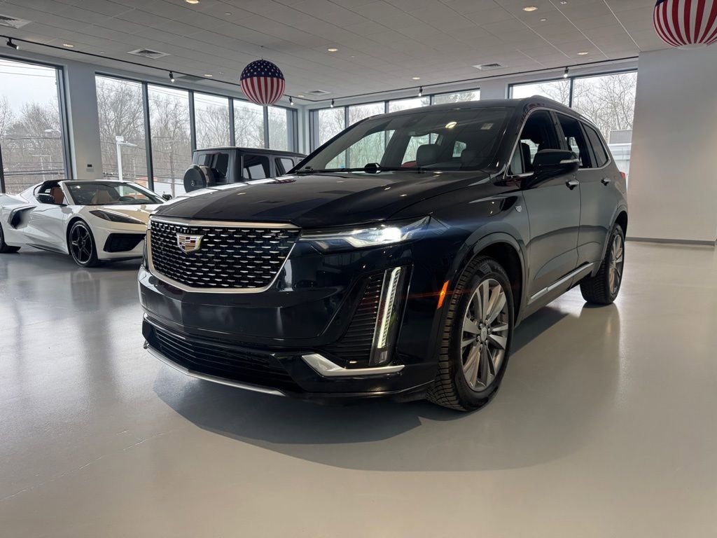 Used 2022 Cadillac XT6 Premium Luxury AWD/4WD image 4