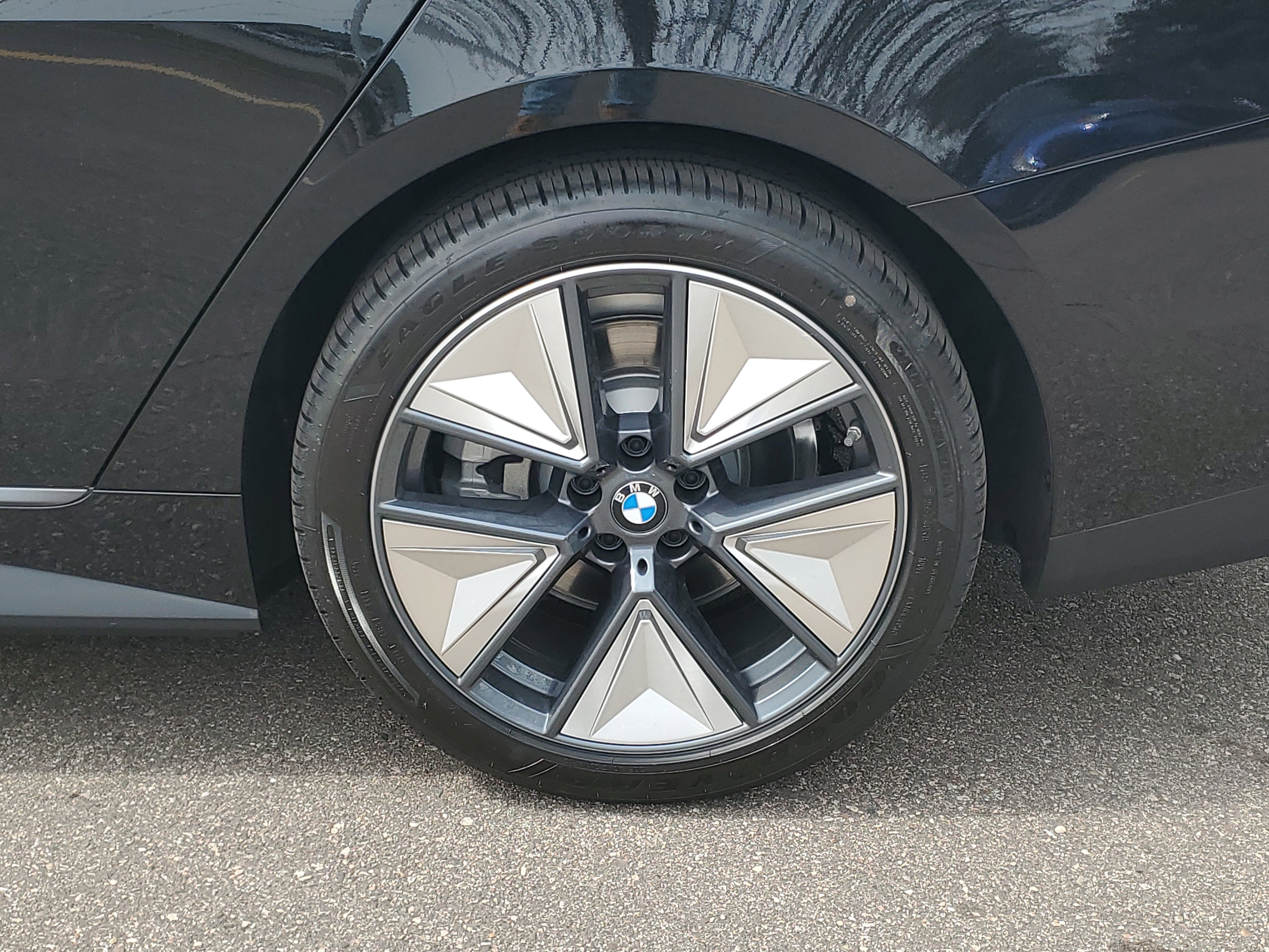 New 2026 BMW i4 xDrive40i w/ Premium Package AWD/4WD image 28