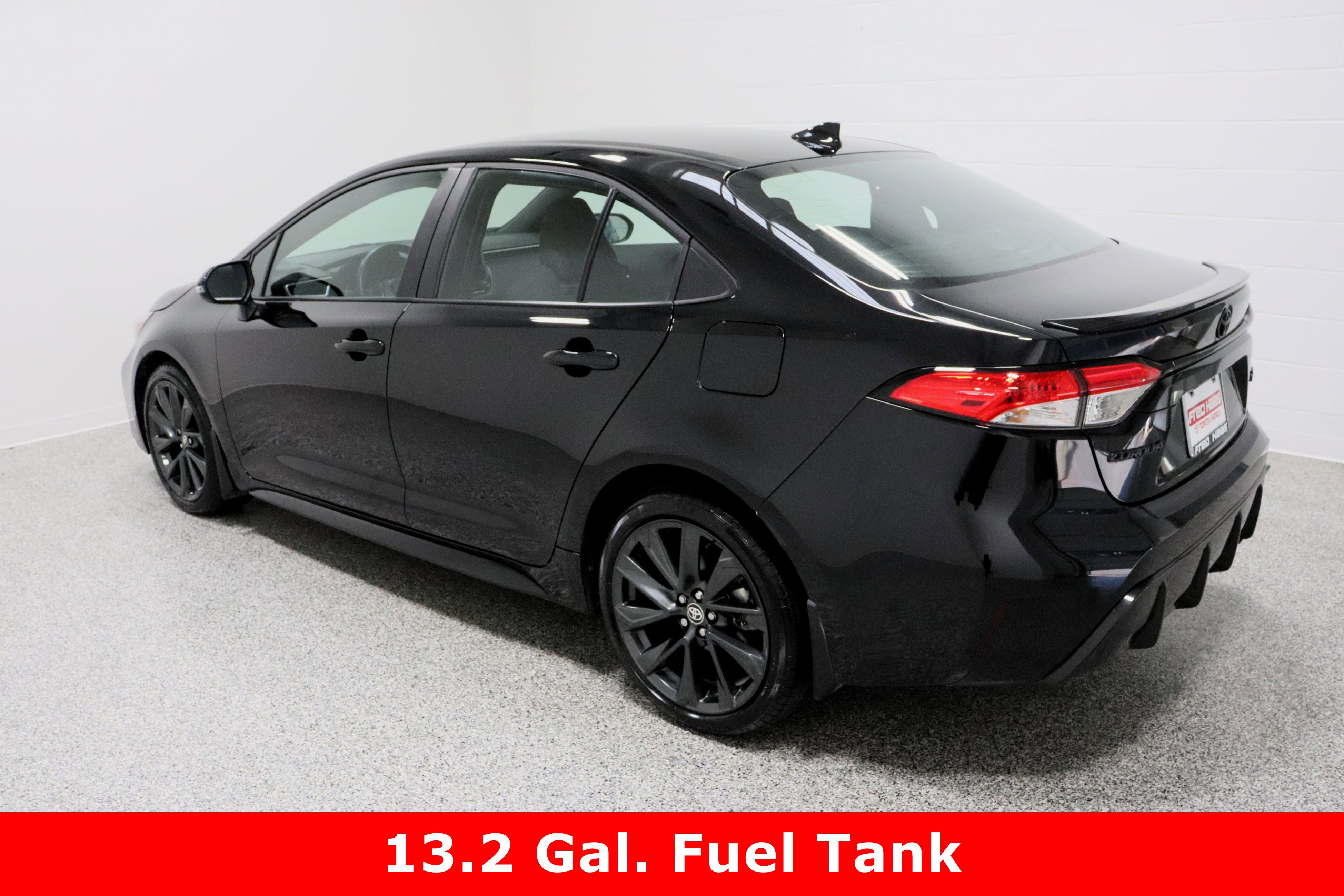 Used 2025 Toyota Corolla SE image 9