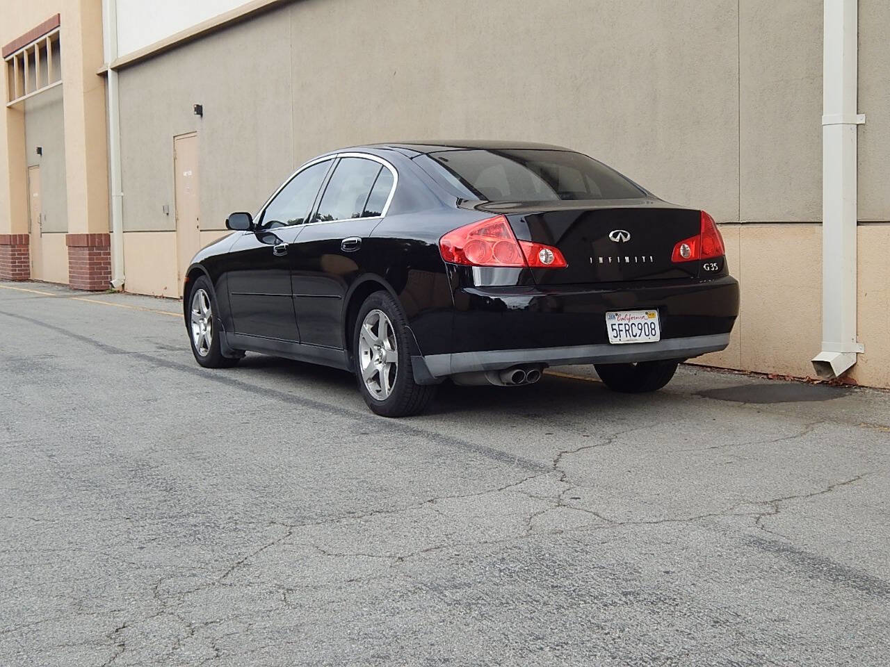 Used 2004 INFINITI G35 Sedan w/ Sport-Tuned Suspension Pkg image 6