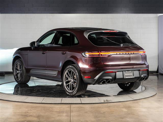 Used 2026 Porsche Macan AWD/4WD image 3