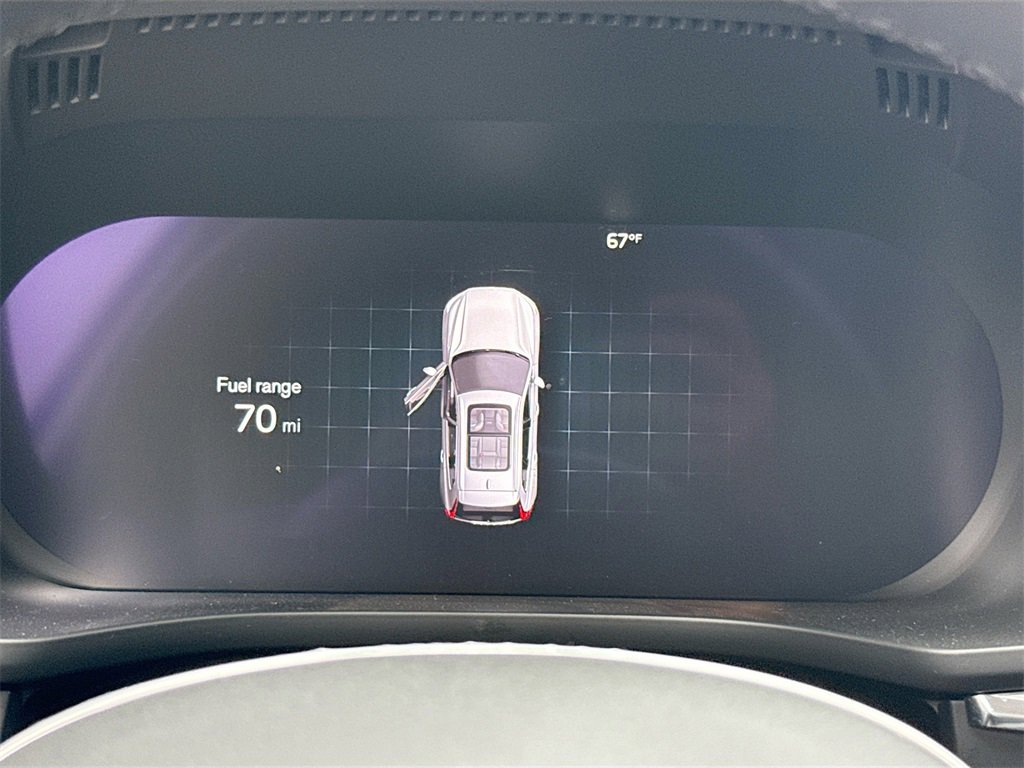 Used 2022 Volvo XC60 B5 Momentum image 13