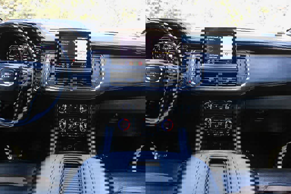 Used 2021 GMC Yukon AT4 w/ Rear Media and Nav Package image 13