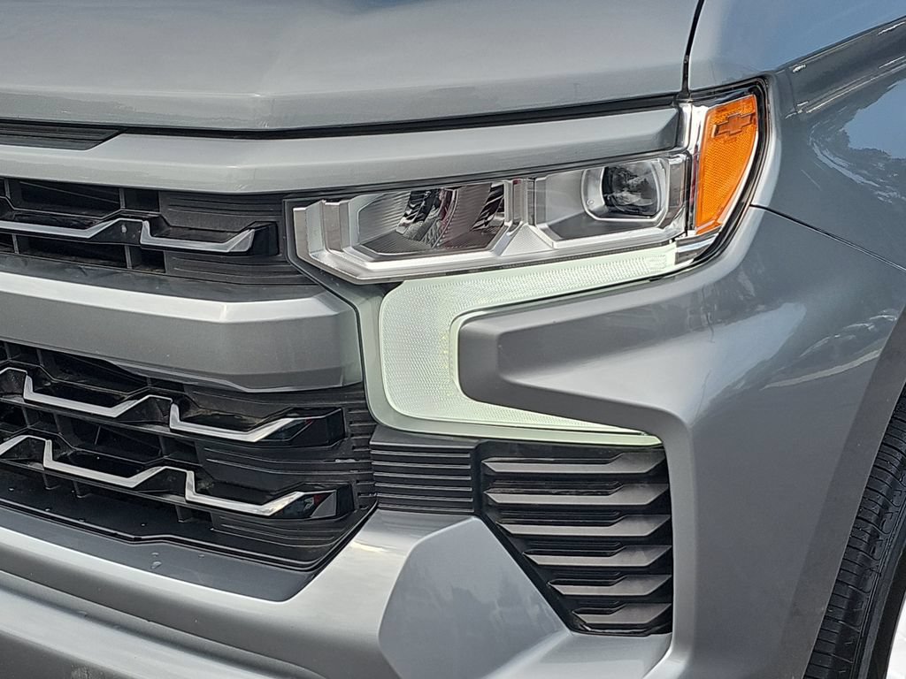 Used 2023 Chevrolet Silverado 1500 RST AWD/4WD image 31