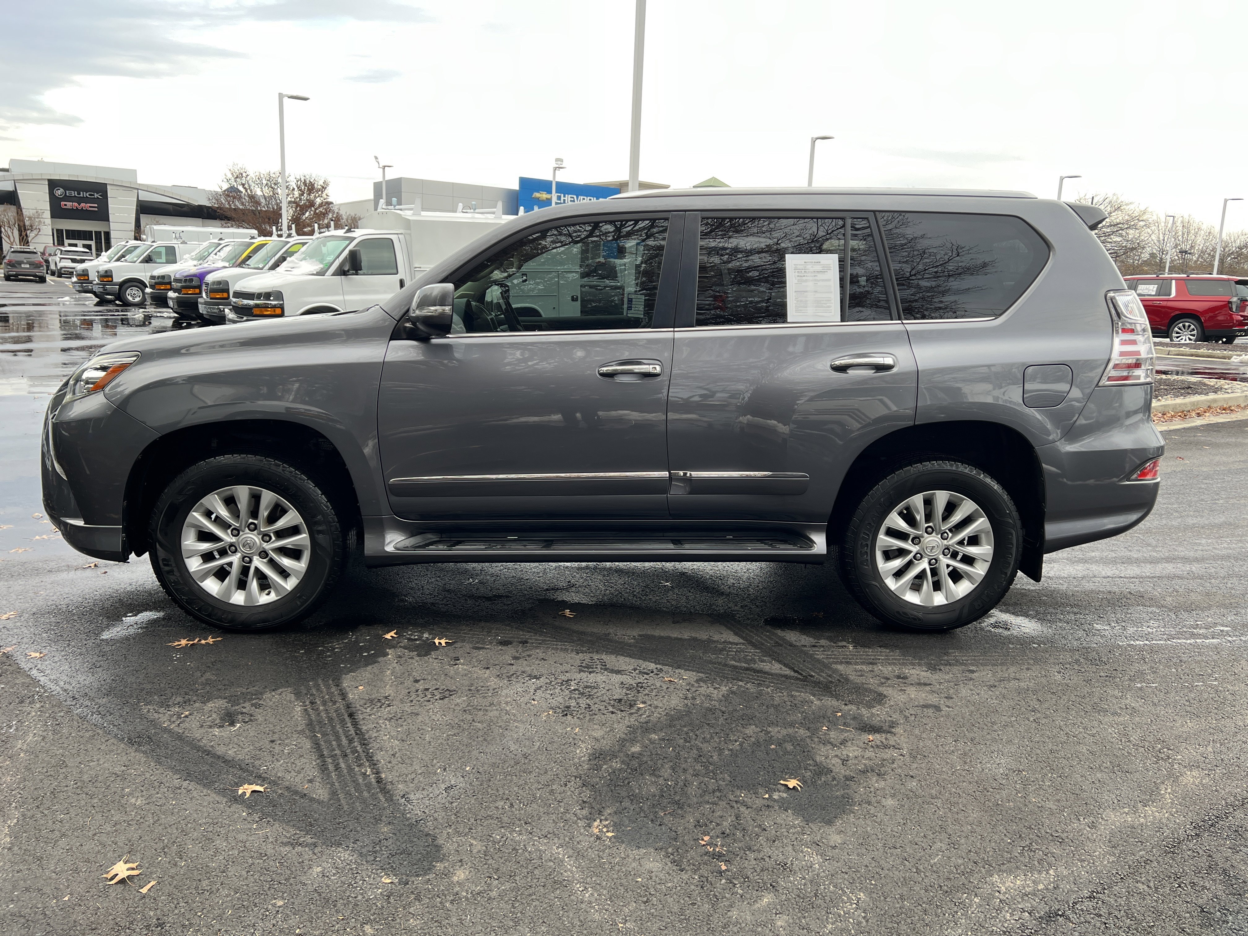 Used 2017 Lexus GX 460 Premium w/ Premium Package image 7