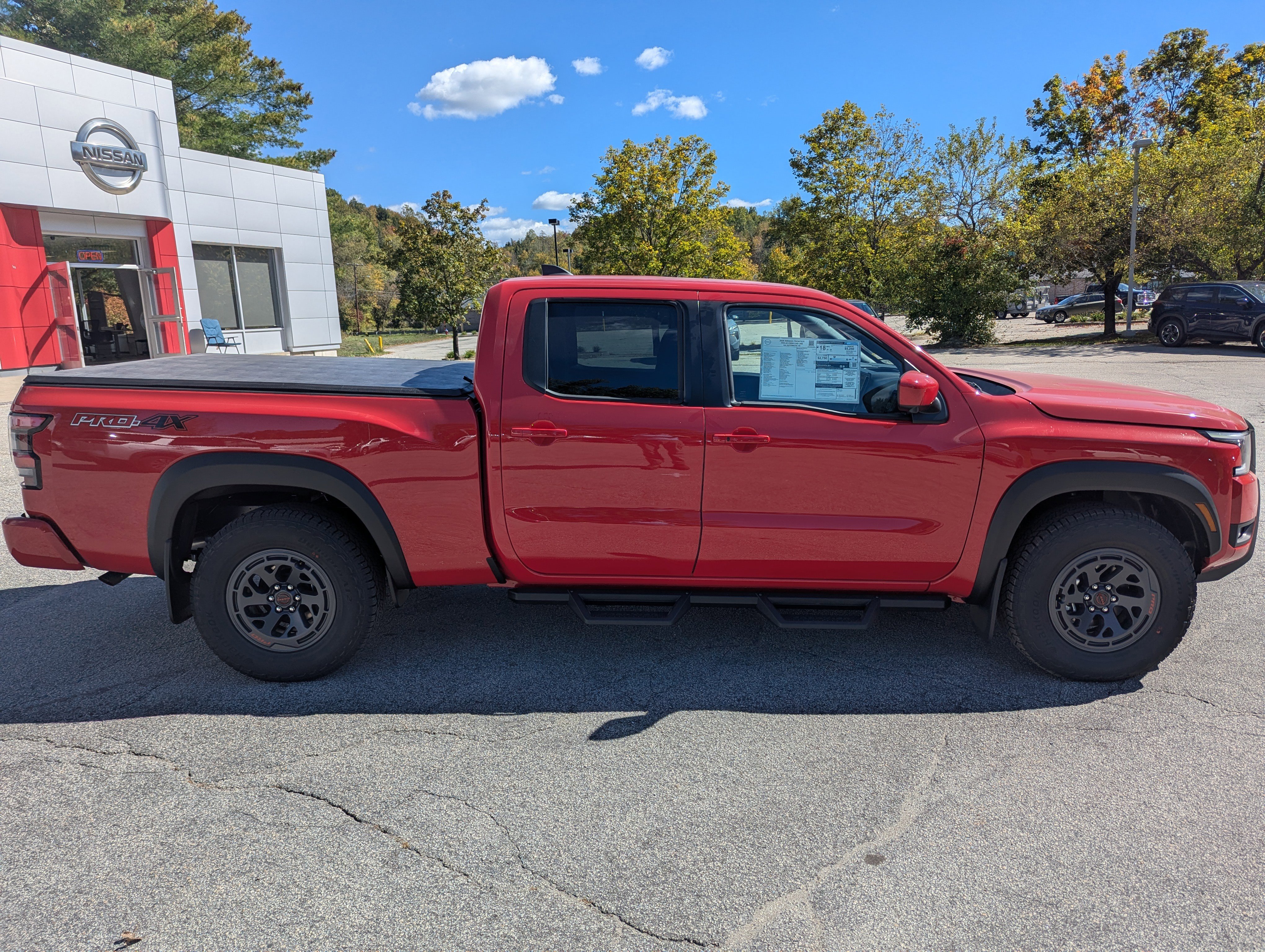 New 2026 Nissan Frontier PRO-4X w/ Pro-4x Convenience Package image 8