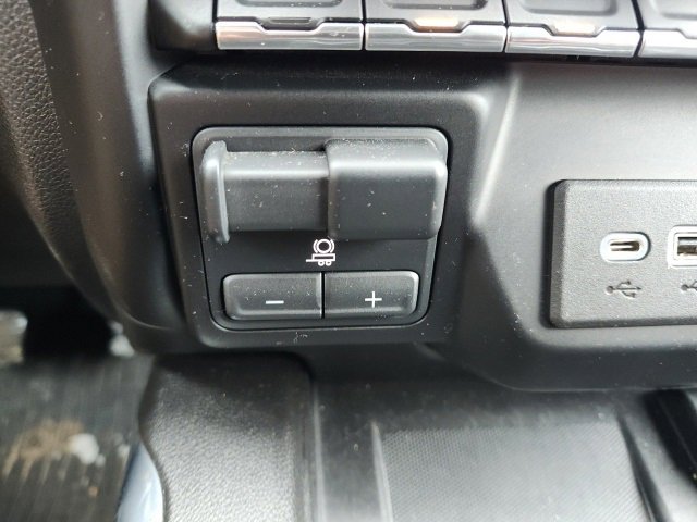 Used 2021 GMC Sierra 1500 AT4 w/ AT4 Premium Package image 21