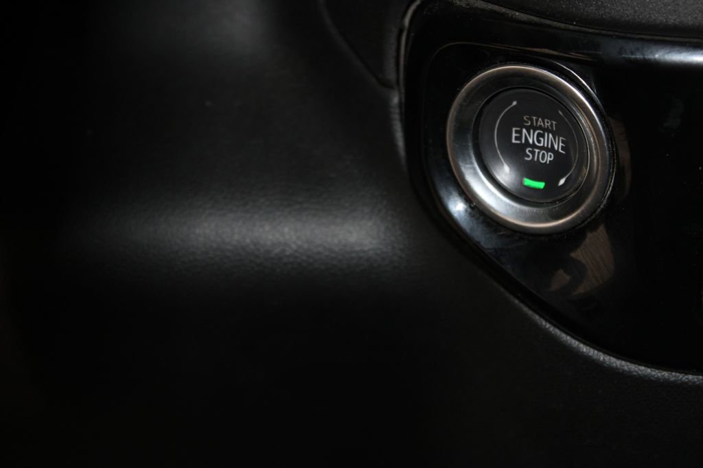 Used 2024 Chevrolet Silverado 1500 LT w/ Z71 Off-Road Package image 24