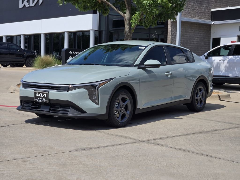 New 2026 Kia K4 FWD image 2