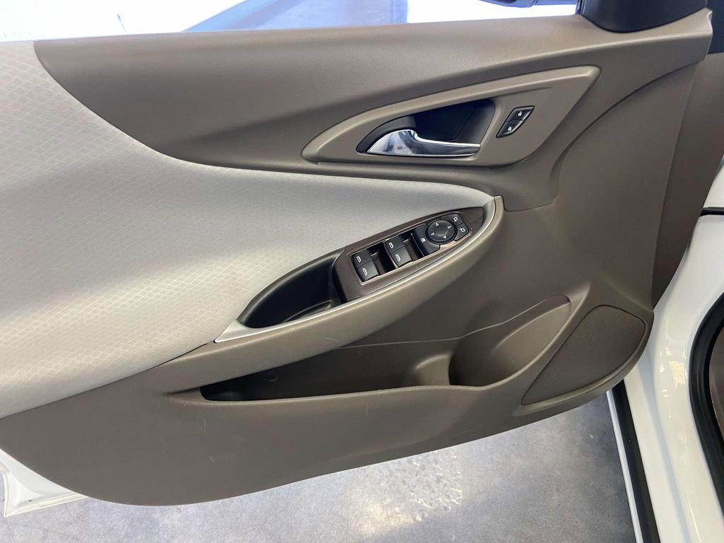Used 2022 Chevrolet Malibu LS image 15