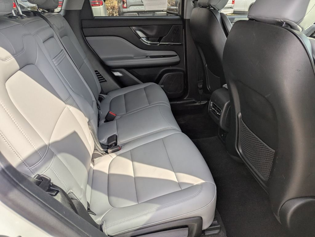 Used 2022 Lincoln Corsair FWD image 13