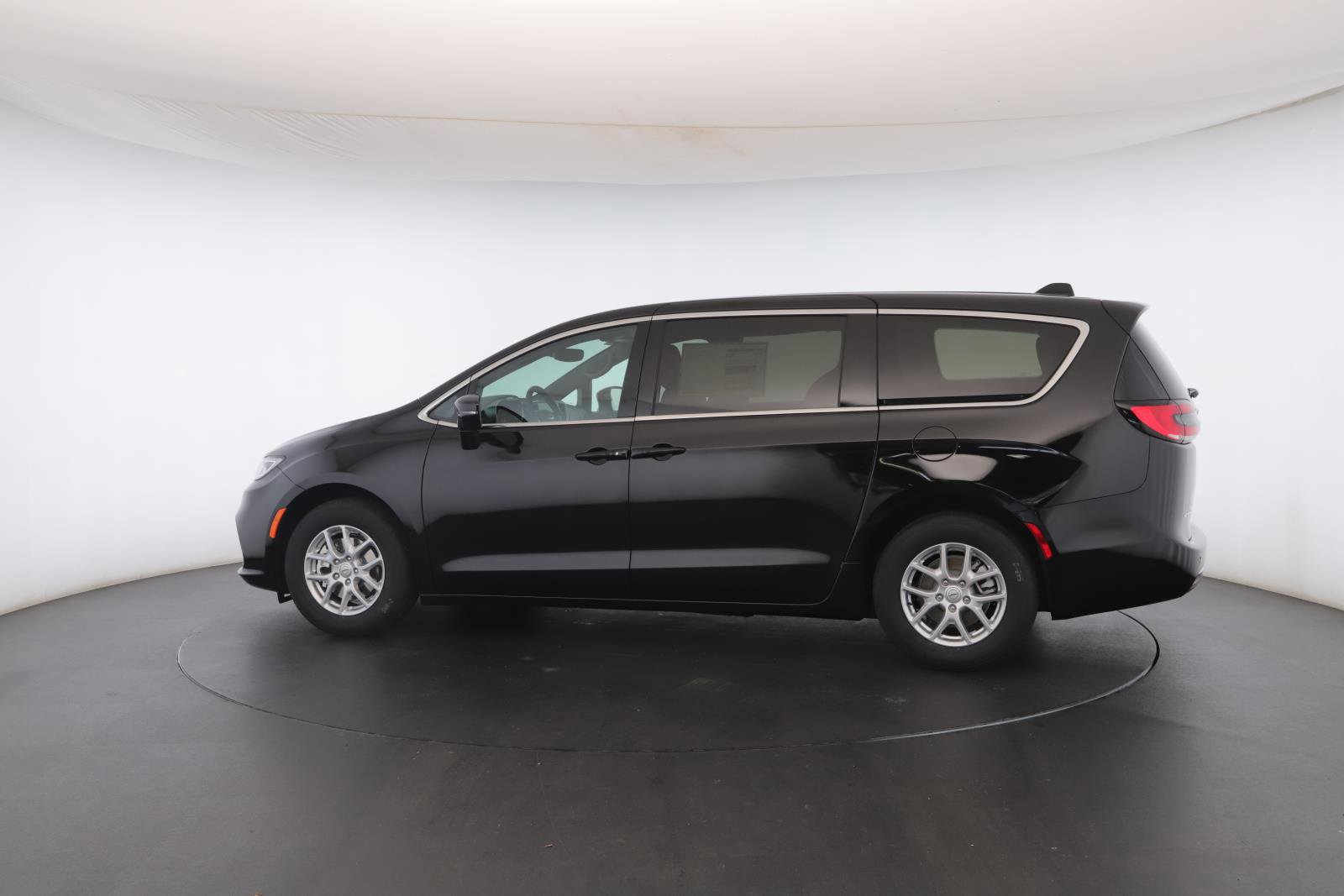 New 2026 Chrysler Pacifica Select image 20