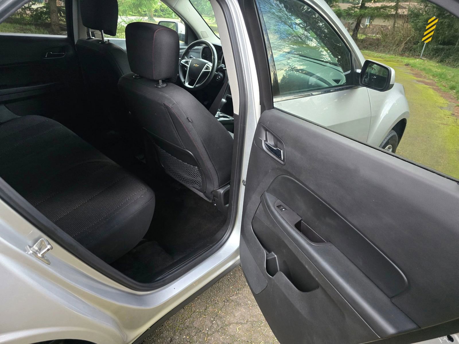 Used 2017 Chevrolet Equinox LT FWD image 13