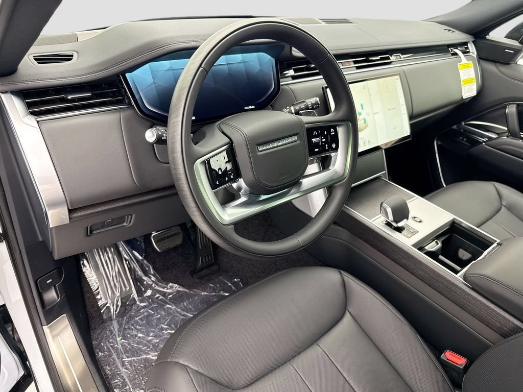 New 2026 Land Rover Range Rover Long Wheelbase SE AWD/4WD image 9