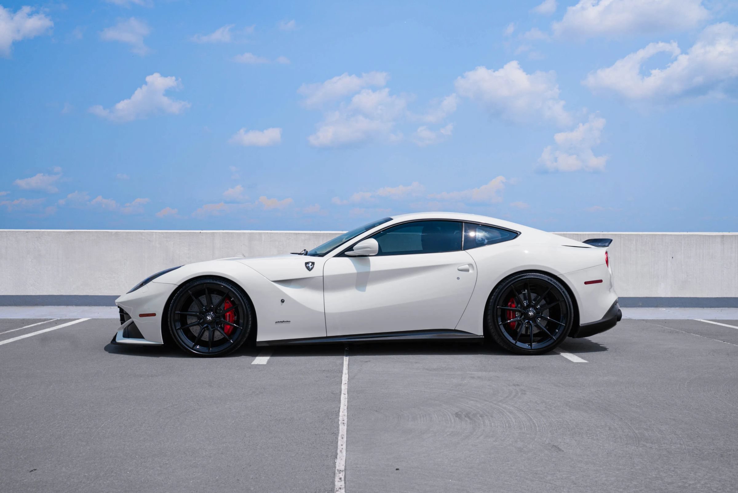 Used 2015 Ferrari F12 Berlinetta RWD image 6