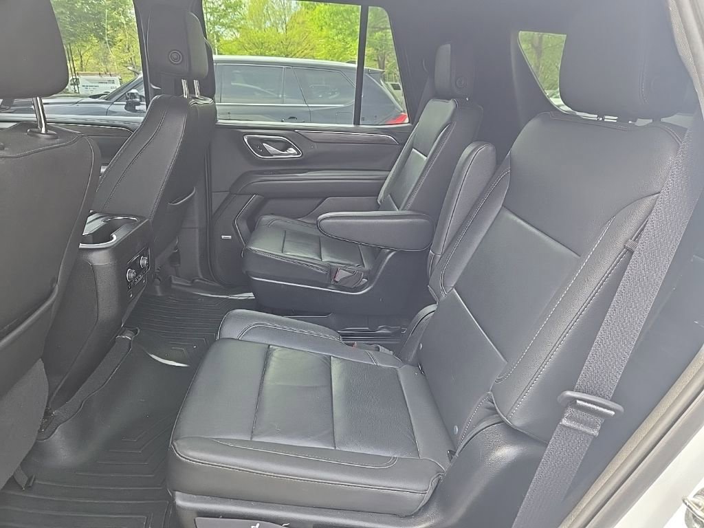 Used 2022 Chevrolet Tahoe LT w/ Luxury Package image 14