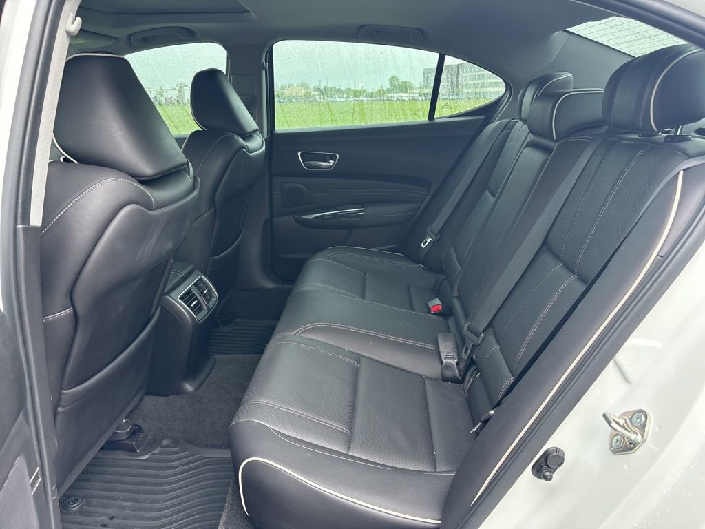 Used 2018 Acura TLX V6 SH-AWD w/ Technology Pkg image 12