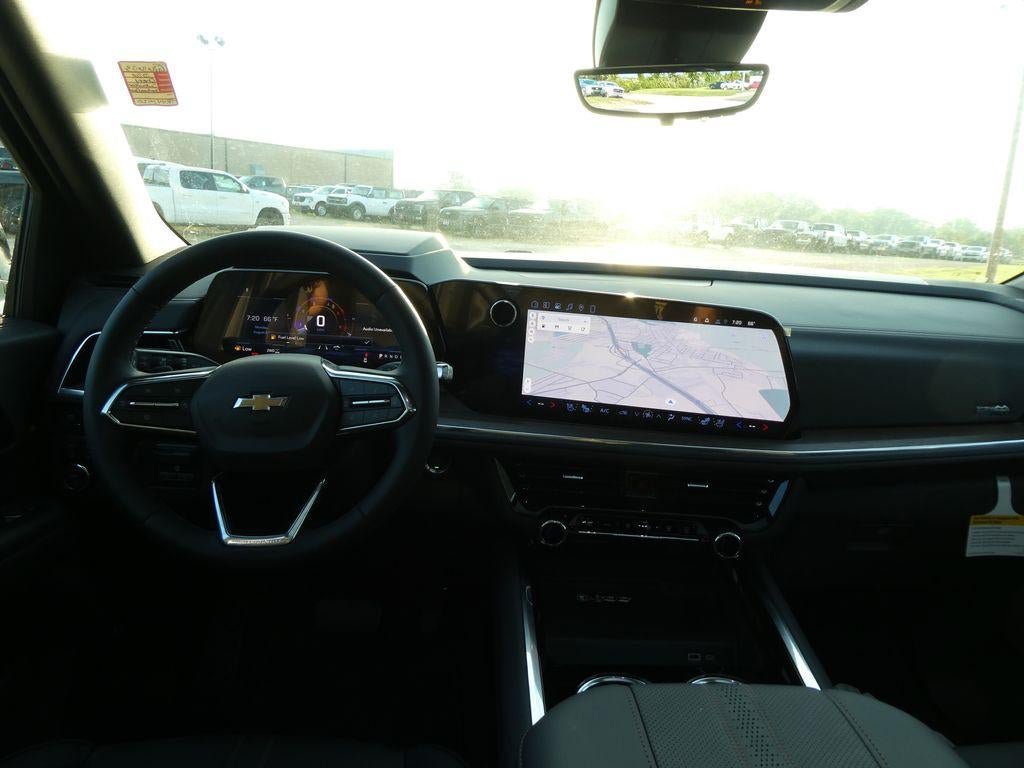 New 2026 Chevrolet Suburban High Country AWD/4WD image 15