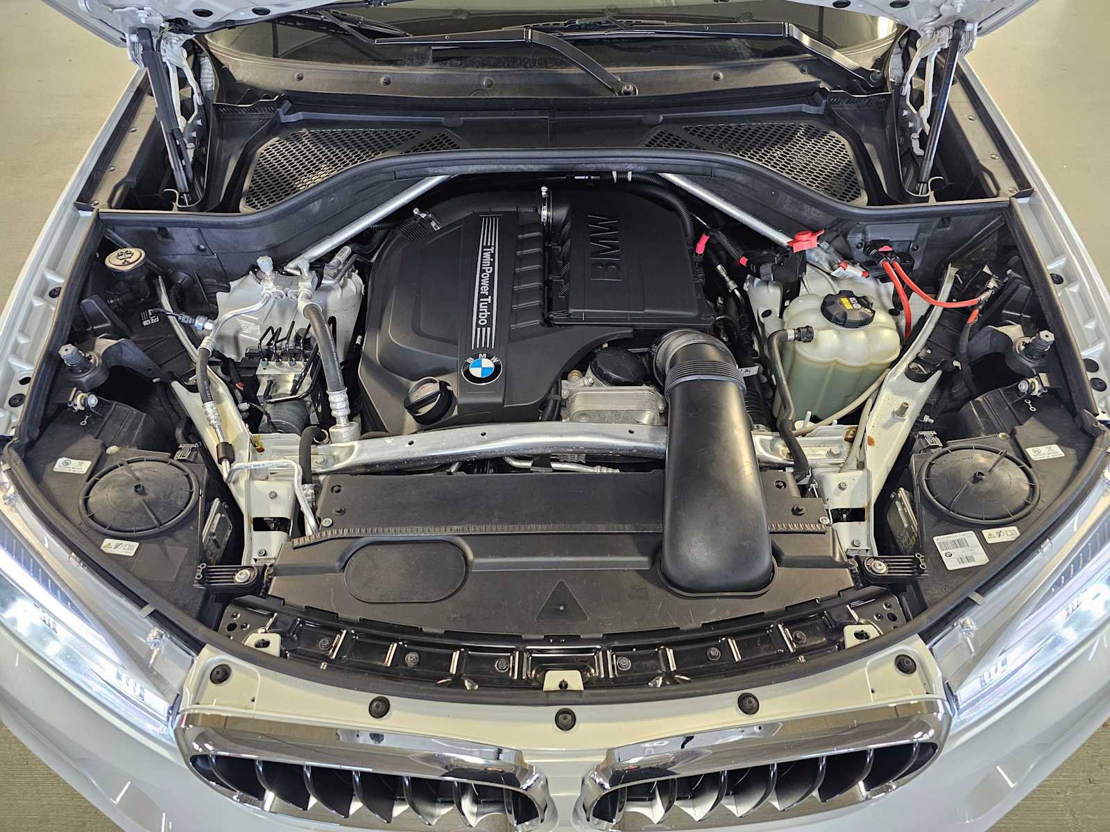 Used 2019 BMW X6 xDrive35i w/ M Sport Package image 8